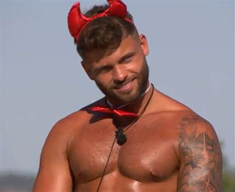 Love island faye and teddy.mp4 normally when i write these reviews, i do so in bed; Love Island fans come alive as Faye Winter makes sneaky ...