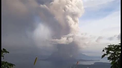 From level 4 to level 3 or 2: ALERT LEVEL 4 TAAL VOLCANO | KEEPSAFE BATANGAS - YouTube