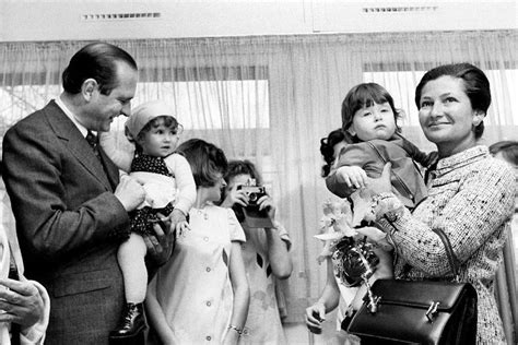 Simon veil, est née à nice le 13 juillet 1927. Simone Veil : sa vie en photos - Le Point