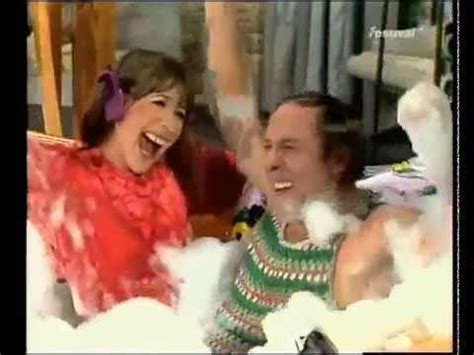 Helga feddersen & dieter hallervorden sing a parody song of you're the one that i want. Helga Feddersen & Didi Hallervorden Du die Wanne ist voll ...