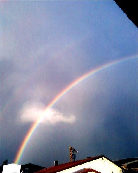 Kleurplaat regenboog tussen twee wolken kleurplaten>. Regenbogen + Wolke Foto & Bild | regenbögen, wetter, natur ...