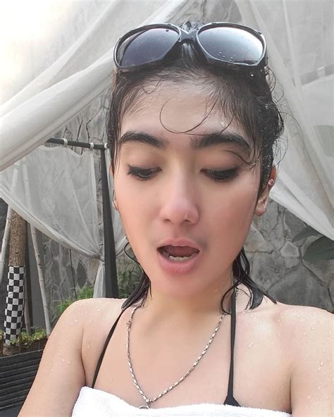 Ngakak adegan film azab indosiar yang lagi viral sinetron azab indosiar reaction #azabindosiar #sinetronazab. Revi Mariska, Eks Artis Indosiar Pamer Foto Vulgar di ...