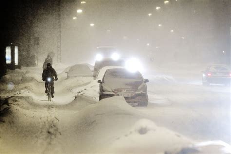 En tredje person er hardt skadet, og er fraktet til ålesund sykehus. lynnedslag i Danmark - Google Search | Danmark, København