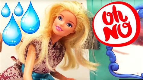 Infant water spray ball bathroom baby bath toy electric induction for children. Barbie Baby Doll Videos - A Dollhouse Bathroom - YouTube