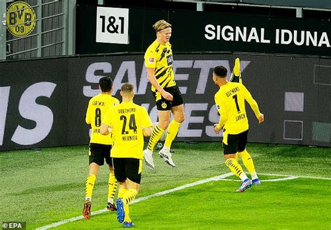 Erling haaland inanılmaz gol attı. Dortmund 3-0 Schalke: Erling Haaland score fifth goal in ...