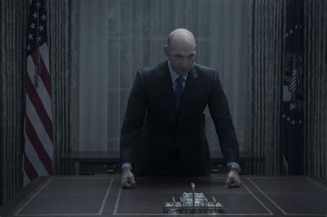The british original series took place after the peter russo character (corey stoll) reminds us that politicians are subject to the same frailties and imperfections as the rest of us. 'House of Cards'-diskussion: »Det var en genial og overrumplende slutning« / Spoiler-special
