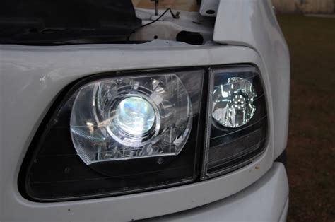 It's again a supercrew cab, rwd, supercharged. 2003 f150 headlights - Page 2 - Ford F150 Forum ...