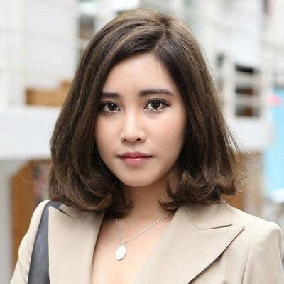 Kemudian digantikan oleh sanak kerabatnya, ternyata harga pangkas rambut. Gaya Rambut Yg Cocok Untuk Rambut Tipis - Pintar Mencocokan