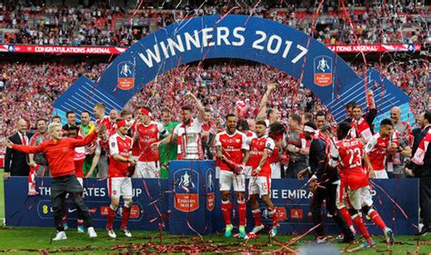 De premier league ligt een stil omdat de duels in de 1/8 finale van de fa cup worden afgewerkt. FA Cup Final recap reaction: Aaron Ramsey seals famous win ...