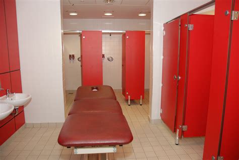 Voyeur new, spy cabin, chinese changing room. In the dressing room: Arsenal Football Club - Dutch ...