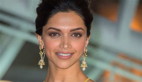 Deepika padukone complete movie(s) list from 2022 to 2007 all inclusive: Deepika Padukone benaderd voor negatieve rol in Bollywood ...