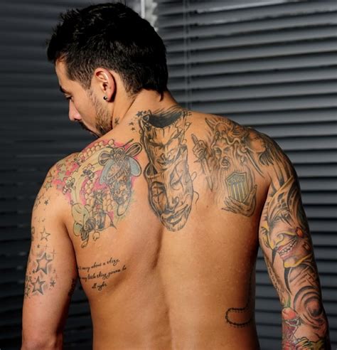 Does marco verratti have tattoos? Tatouage de ezequiel lavezzi PSG et Argentine