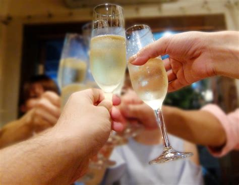 かゆい!アルコールで悪化する脂漏性皮膚炎!かゆみ対策公開 ...