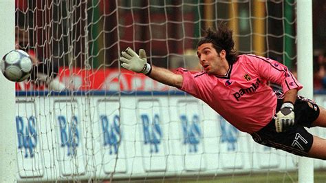 Born 28 january 1978) is an italian professional footballer who plays as a goalkeeper for serie a club juventus. Gianluigi Buffon - Parma - Goal.com