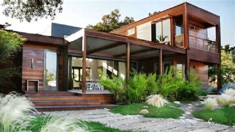 This modern cabin can be found in the high desert of wofford heights in california. Cargo Container Homes Are a Hit in the Hill Country