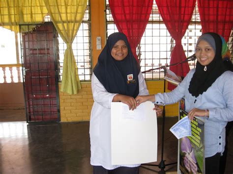 Smk bukit katil terletak di kawasan luar bandar dan mempunyai bilangan guru sebanyak 106 orang dan bilangan murid sebanyak 1441 orang. SMK TUN MUTAHIR : Teknik Pembelajaran Peta Visual Sekolah ...