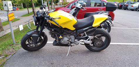 Der auspuff wird mit zwischenrohr, schelle und allem nötigen anbaumaterial geliefert. Ducati Monster S2R 800 800 cm³ 2006 - Vantaa ...