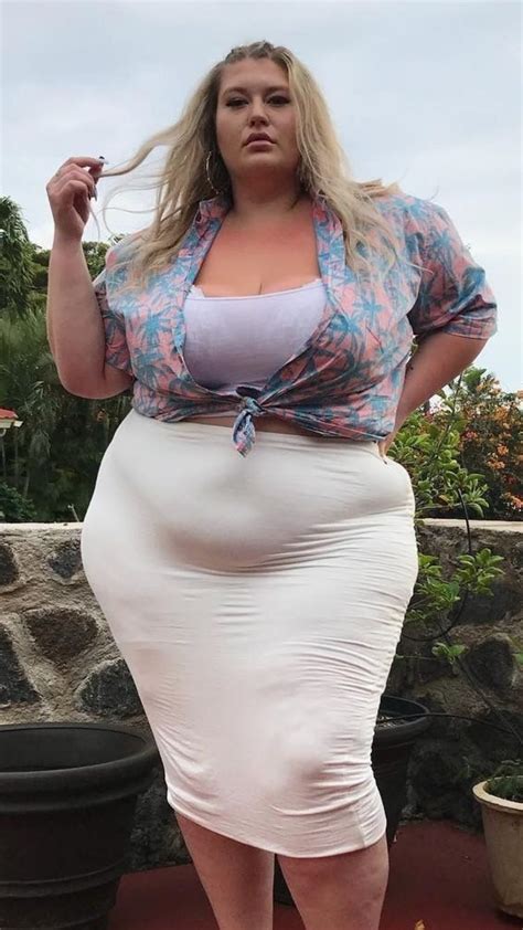 View the profiles of people named patricia lindsay. Pin by Nino on Lyndsay Patricia (With images) | Big girl fashion, Gorgeous girls, Curvy girl