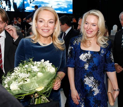 Dagmar havlová (66) zkolabovala na afterparty. Dagmar Havlová - Dagmar Havlova A Cesky Lev 2020 Docka Se ...