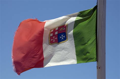 Tout est là, et en stock. Italie - Toscane | © 07/08/2010 - Origine du drapeau ...