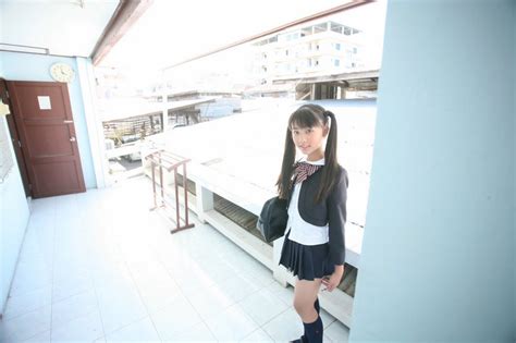 An image video of a popular junior idol, natsumi anzu. Kanna Aida