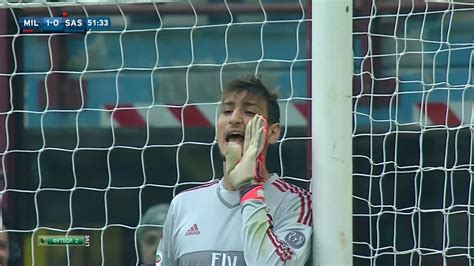 To celebrate donnarumma's 100 appearances in the red and black, let's relive his top 10 saves, from his debut against sassuolo. Gianluigi Donnarumma vs Sassuolo (Home) DEBUT 25/10/2015 ...