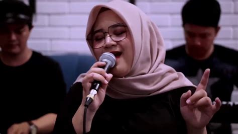 Lirik manusia oleh sheila majid. Sinaran - Sheila Majid (Cover) - TAVA - YouTube