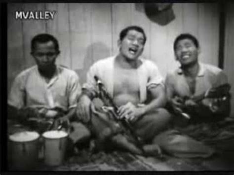 Filem pendekar bujang lapok merupakan sebuah filem melayu yang diterbitkan di singapura pada tahun 1959. Pendekar Bujang Lapok - Pok Pok Pok Bujang Lapok - YouTube ...