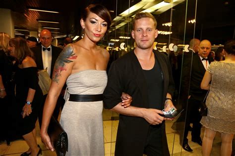 Vysmátou fotku se svým advokátem pro změnu zveřejnil jakub prachař. Agáta Prachařová i Pamela Anderson: Rozchody roku 2020 ...