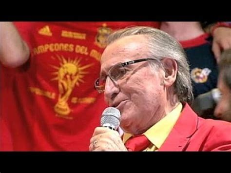 O estado do irmão lázaro continua grave e muito delicado, no. Morreu o cantor de "Y Viva España" - YouTube