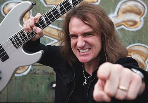 Over the years, i've watched my fans enjoy having a piece of heavy metal history by owning the exact instruments and accessories i use on stage each night. David Ellefson (Megadeth): «Οι νέες μπάντες που μου αρέσουν»