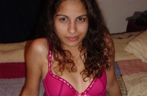 We offer the best victorias secret tease deals in india. GutterUncensoredPlus.com Archived: Indian Tease With Outfits