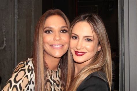 Clipe oficial do dueto das musas do carnaval baiano! Claudia Leitte fará 'The voice kids' e Ivete Sangalo 'The ...