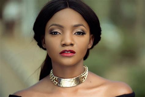 Simi nah is a live duo composed by : "He's like a cousin to me" - Simi debunks cheating rumour ...