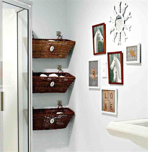 Discover inspiration for your bathroom remodel, including colors, storage, layouts and organization. Storage Ideas for Small Bathrooms with no Cabinets - Home ...