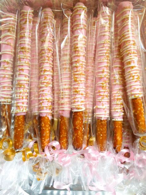 💙 baby blue dipped strawberries. Pink & gold pretzel rods | Baby shower princess, Candy ...