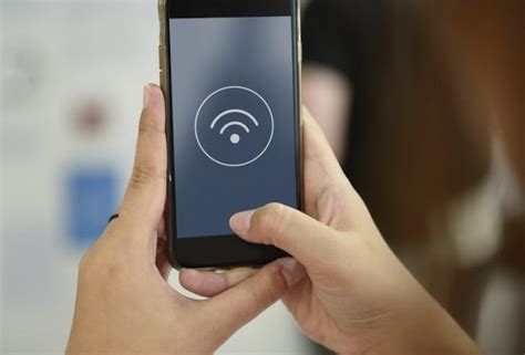Terdapat banyak sekali cara untuk mengakali kekuatan koneksi wireless namun kali ini kita merangkumnya menjadi 15 buah tips dan trik yang. Cara Memperkuat Sinyal Wifi di HP Android - Bukandroid.com