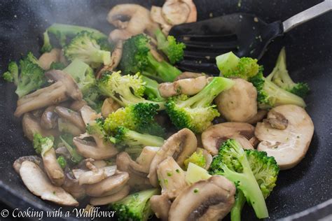 In a large bowl, whisk the eggs with the cream, nutmeg, remaining 3/4 teaspoon salt, and cayenne pepper. Broccoli Mushroom Cheddar Quiche - Cooking with a Wallflower