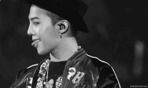 G dragon gif pics are great to personalize your world. 611 images about G-Dragon (BIGBANG) on We Heart It | See ...