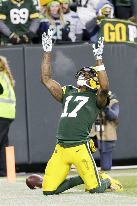 Davante adams' final catch, his 14th against an overmatched vikings secondary, tied receiver don hutson for most in a single game in packers history. Chiefs, Packers join 49ers, Titans in NFL championship round