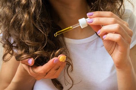 It is important to conduct a skin patch test prior to using hemp oil. Benefits of Hemp Oil for Skin and Hair - Nature's Best Stuff