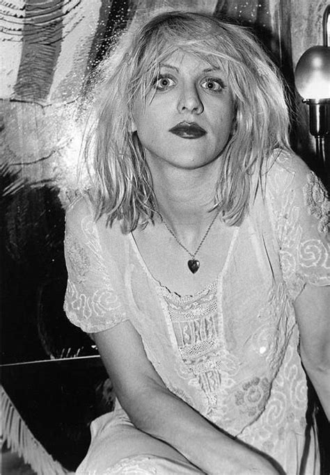 Courtney love fanpage on instagram: Courtney Love... her dress :) (neck up is too intense for ...