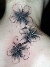 This is the best frangipani tattoo on shoulder spread in two directions. Résultat de recherche d'images pour "frangipani plumeria tattoo shoulder" | Tatouage bracelet ...