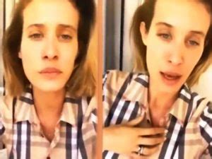 Mazzoni non riesce a nascondere la gelosia per angelica, avvicinata da marco. Stella Manente, bufera Pupa e Secchione per frase su gay e ...