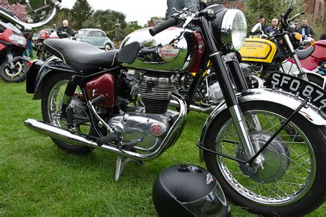 Royal enfield 250 crusader sport 1957 carte moto collection atlas uk. Royal Enfield Crusader 250cc (1959) | Flickr - Photo Sharing!