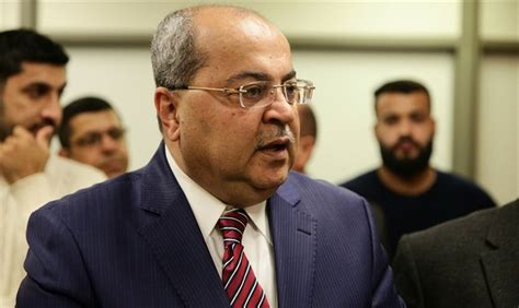 סיקור נרחב של החדשות מישראל והעולם, עם מגוון תכנים בערוצים מובילים מדוע אחמד טיבי עוטה מסיכה צהובה? - ערוץ 7