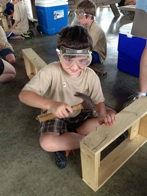 These fun craft projects teach basic woodworking skills in the group setting and. Cub Scout Wood Projects: Build a Tray