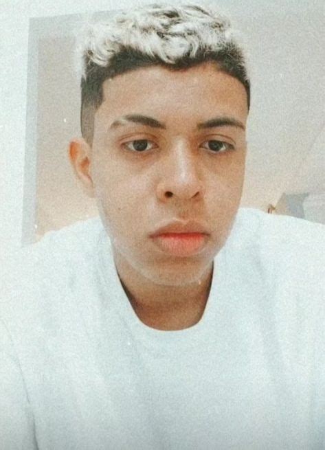 Após a morte do cantor, a empresa continuará ativa e já teve a confirmação da entrada do funkeiro mc brinquedo no elenco. 500+ ideias de :p | batalha de rima, rap, cantores de rap ...