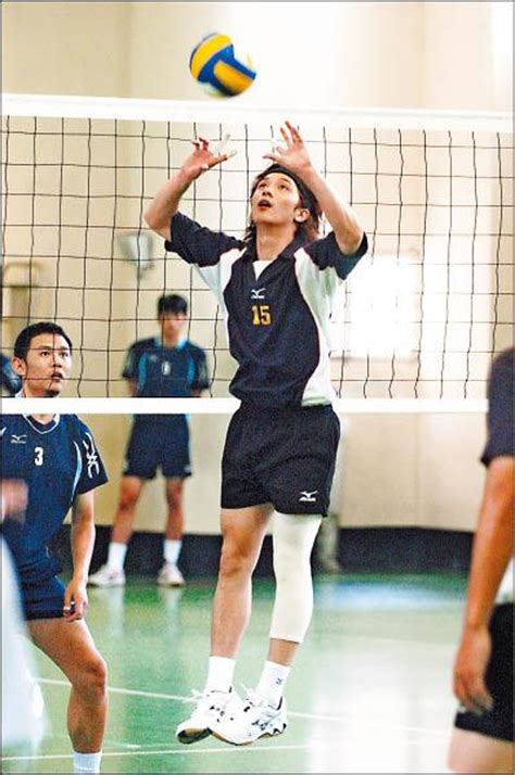 In 2006, he was enlisted for his mandatory military service. 邱澤重拾排球 恨被體罰8年 - 自由娛樂