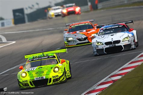 24h highlights from the nürburgring. 24H Nürburgring: 29 GT3's aan de start - Lichte terugval ...